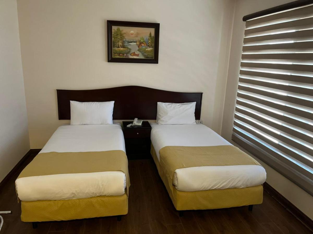 Rozana Hotel Suite Amman Esterno foto