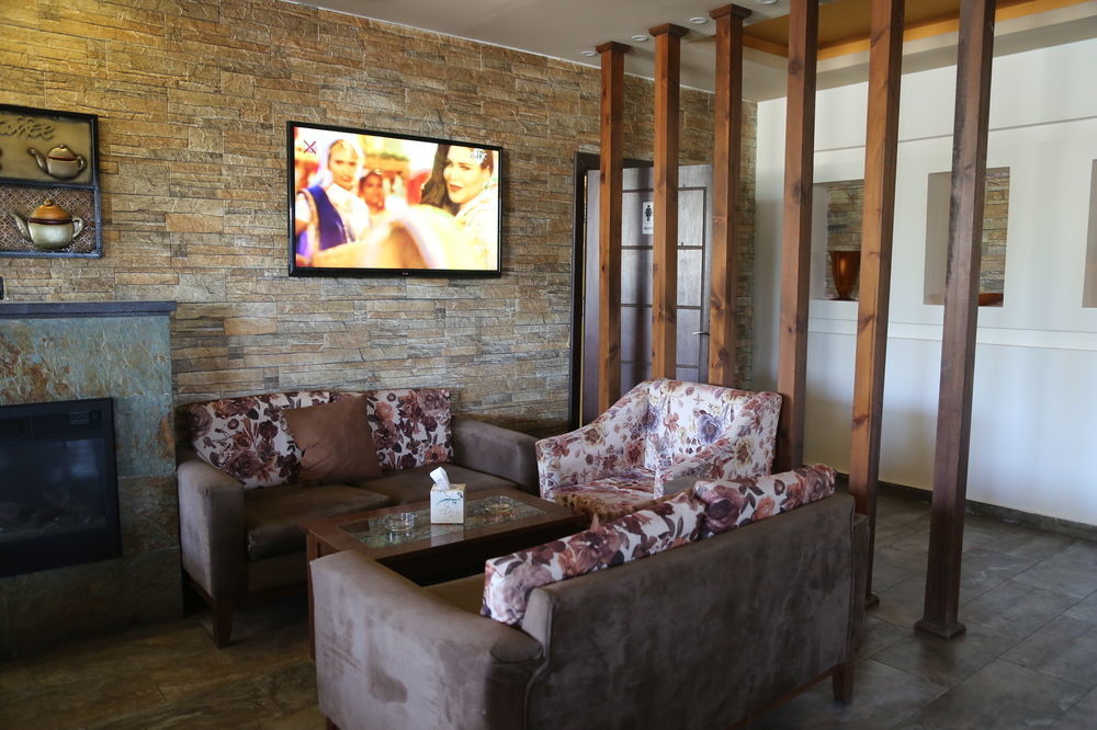Rozana Hotel Suite Amman Esterno foto